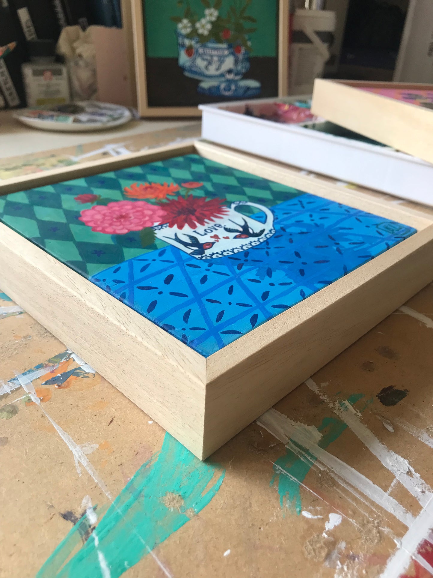 Dahlia Stilleven Handgeschilderd Schilderij met Kleurrijke Bloemen en Zwaluwen