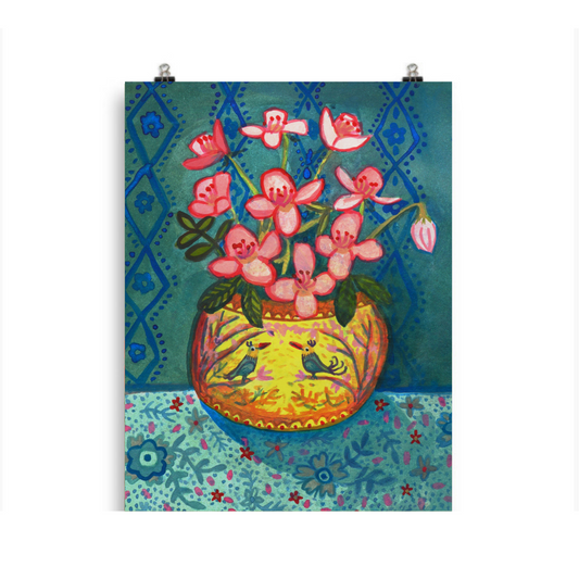 Poster Pastelkleurig bloem stilleven met Roze Clematis in geel Orientaalse Vaas