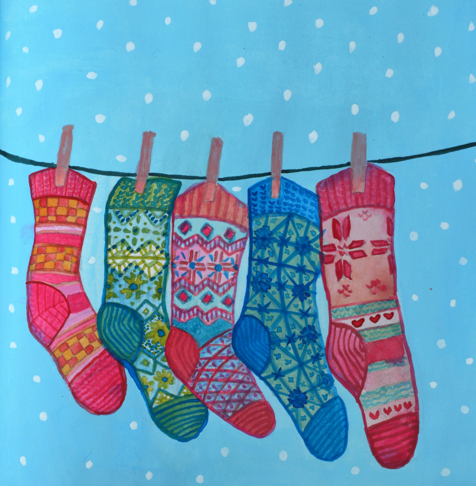 Kerstkaart breien met gebreide kerstsokken. Deze vrolijke wintersokken hangen met 5 sokken op een rijtje. 